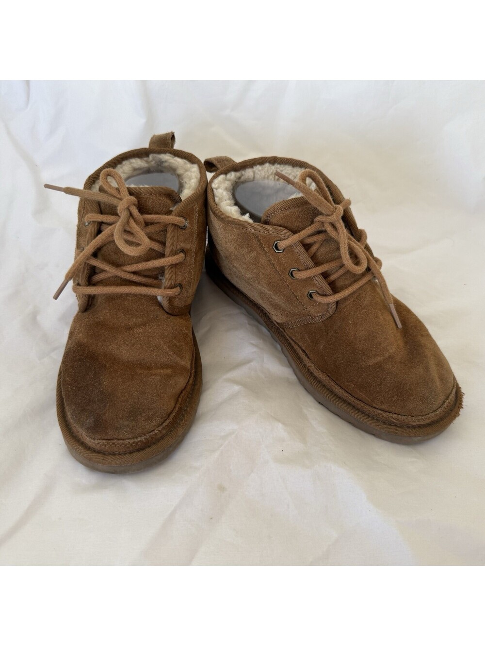 UGG Women's Neumel Chukka Boots Size 8 Chestnut Brown Sherpa Lined